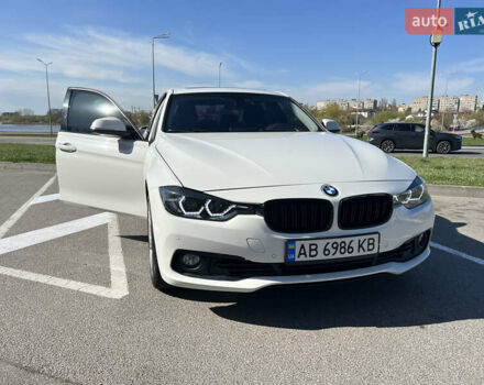 Белый БМВ 3 Серия, объемом двигателя 2 л и пробегом 110 тыс. км за 13699 $, фото 4 на Automoto.ua