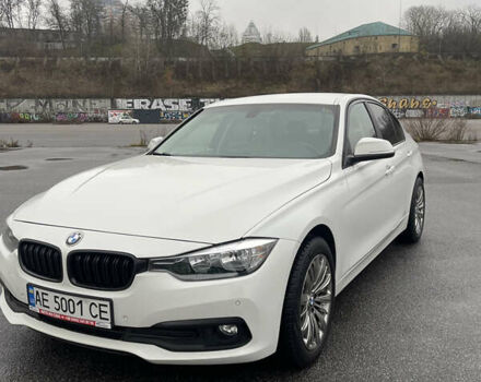 Белый БМВ 3 Серия, объемом двигателя 2 л и пробегом 125 тыс. км за 13500 $, фото 5 на Automoto.ua