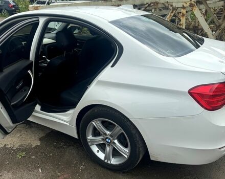 Белый БМВ 3 Серия, объемом двигателя 2 л и пробегом 179 тыс. км за 9900 $, фото 2 на Automoto.ua