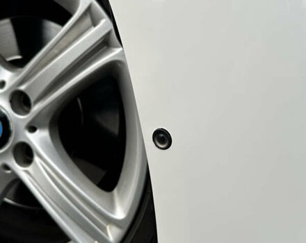 Білий БМВ 3 Серія, об'ємом двигуна 2 л та пробігом 119 тис. км за 17200 $, фото 10 на Automoto.ua