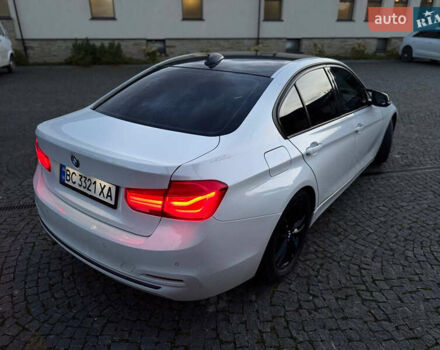 Белый БМВ 3 Серия, объемом двигателя 2 л и пробегом 220 тыс. км за 12900 $, фото 12 на Automoto.ua
