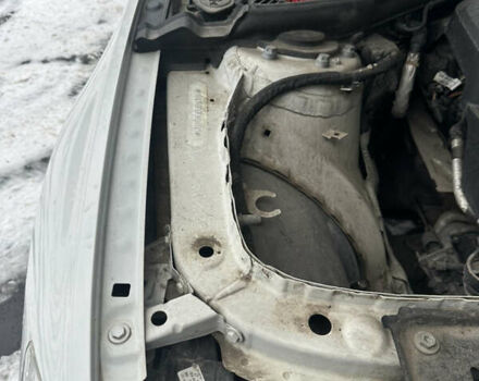 Білий БМВ 3 Серія, об'ємом двигуна 2 л та пробігом 130 тис. км за 14500 $, фото 19 на Automoto.ua