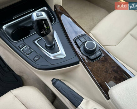 Білий БМВ 3 Серія, об'ємом двигуна 2 л та пробігом 128 тис. км за 12500 $, фото 9 на Automoto.ua