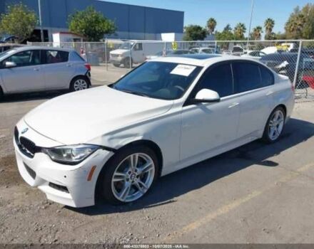 Белый БМВ 3 Серия, объемом двигателя 2 л и пробегом 88 тыс. км за 2500 $, фото 7 на Automoto.ua