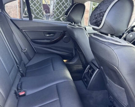 Білий БМВ 3 Серія, об'ємом двигуна 2 л та пробігом 240 тис. км за 15366 $, фото 6 на Automoto.ua