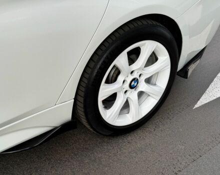 Білий БМВ 3 Серія, об'ємом двигуна 3 л та пробігом 178 тис. км за 18000 $, фото 23 на Automoto.ua