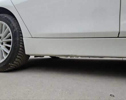 Білий БМВ 3 Серія, об'ємом двигуна 2 л та пробігом 72 тис. км за 12900 $, фото 35 на Automoto.ua