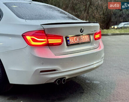 Белый БМВ 3 Серия, объемом двигателя 2 л и пробегом 175 тыс. км за 16900 $, фото 11 на Automoto.ua