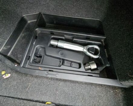 Білий БМВ 3 Серія, об'ємом двигуна 2 л та пробігом 72 тис. км за 12900 $, фото 22 на Automoto.ua