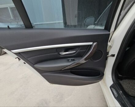 Білий БМВ 3 Серія, об'ємом двигуна 2 л та пробігом 72 тис. км за 12900 $, фото 28 на Automoto.ua