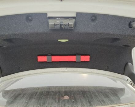 Білий БМВ 3 Серія, об'ємом двигуна 2 л та пробігом 72 тис. км за 12900 $, фото 21 на Automoto.ua