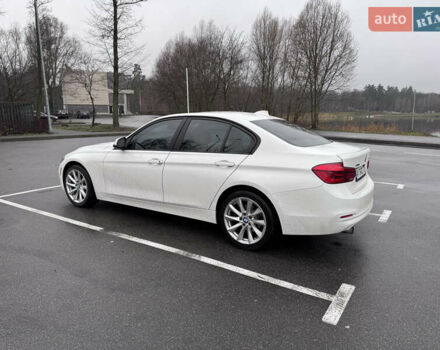 Белый БМВ 3 Серия, объемом двигателя 2 л и пробегом 129 тыс. км за 16300 $, фото 4 на Automoto.ua