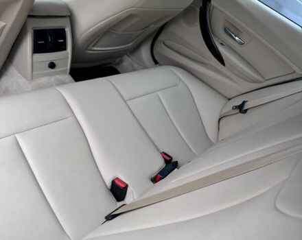 Белый БМВ 3 Серия, объемом двигателя 2 л и пробегом 129 тыс. км за 16300 $, фото 46 на Automoto.ua