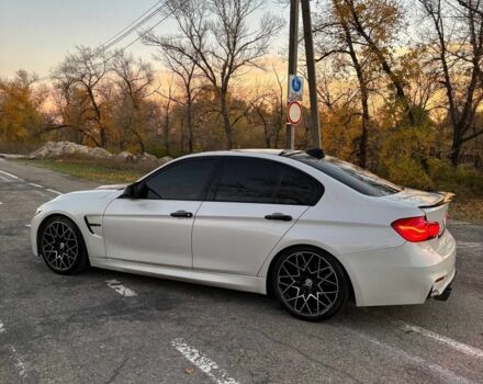 Білий БМВ 3 Серія, об'ємом двигуна 2 л та пробігом 155 тис. км за 17600 $, фото 3 на Automoto.ua