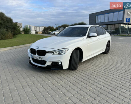 Белый БМВ 3 Серия, объемом двигателя 2 л и пробегом 167 тыс. км за 17400 $, фото 2 на Automoto.ua