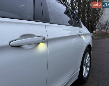 Белый БМВ 3 Серия, объемом двигателя 2 л и пробегом 159 тыс. км за 13500 $, фото 15 на Automoto.ua