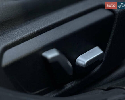 Белый БМВ 3 Серия, объемом двигателя 2 л и пробегом 175 тыс. км за 16900 $, фото 31 на Automoto.ua