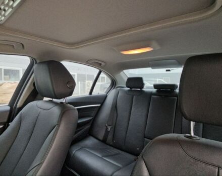 Білий БМВ 3 Серія, об'ємом двигуна 2 л та пробігом 72 тис. км за 12900 $, фото 45 на Automoto.ua