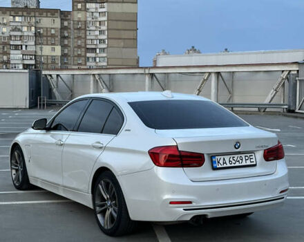 Белый БМВ 3 Серия, объемом двигателя 2 л и пробегом 98 тыс. км за 19700 $, фото 6 на Automoto.ua
