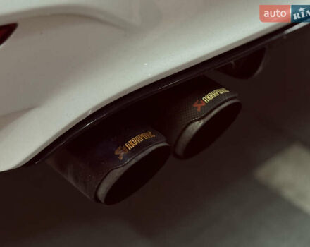 Белый БМВ 3 Серия, объемом двигателя 2 л и пробегом 156 тыс. км за 16500 $, фото 9 на Automoto.ua