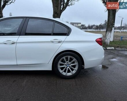 Белый БМВ 3 Серия, объемом двигателя 2 л и пробегом 159 тыс. км за 13500 $, фото 6 на Automoto.ua