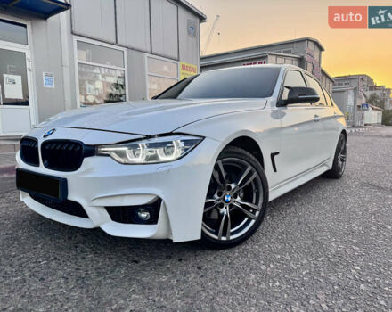 Білий БМВ 3 Серія, об'ємом двигуна 2 л та пробігом 130 тис. км за 16500 $, фото 2 на Automoto.ua