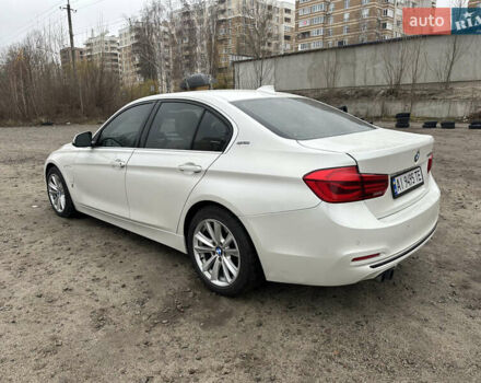 Белый БМВ 3 Серия, объемом двигателя 2 л и пробегом 140 тыс. км за 16300 $, фото 4 на Automoto.ua