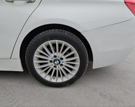 Білий БМВ 3 Серія, об'ємом двигуна 2 л та пробігом 72 тис. км за 12900 $, фото 36 на Automoto.ua