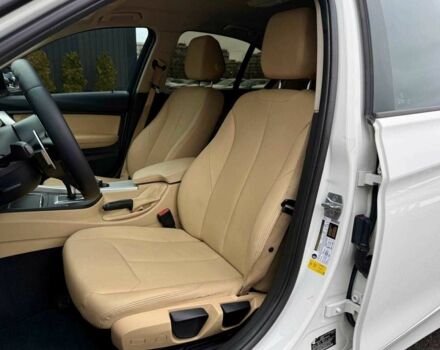 Білий БМВ 3 Серія, об'ємом двигуна 2 л та пробігом 170 тис. км за 13300 $, фото 12 на Automoto.ua