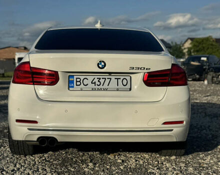 Білий БМВ 3 Серія, об'ємом двигуна 2 л та пробігом 165 тис. км за 17400 $, фото 5 на Automoto.ua