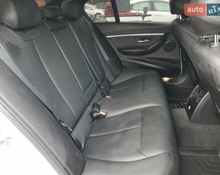 БМВ 3 Серия 2016 в Киеве на Automoto.ua Белый БМВ 3 Серия, объемом двигателя 2 л и пробегом 192 тыс. км за 3300 $, фото 9 на Automoto.ua