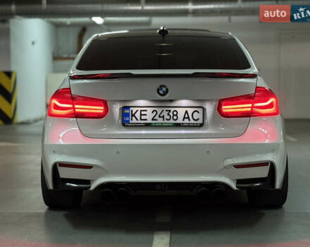 Белый БМВ 3 Серия, объемом двигателя 2 л и пробегом 156 тыс. км за 16500 $, фото 3 на Automoto.ua
