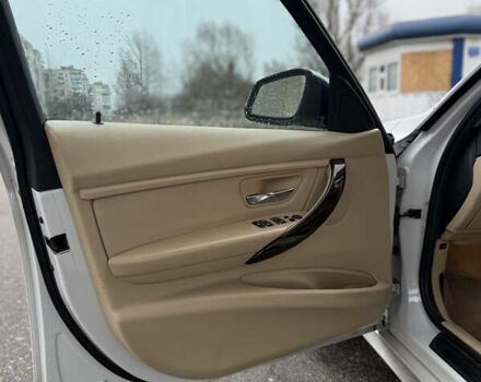 Білий БМВ 3 Серія, об'ємом двигуна 2 л та пробігом 190 тис. км за 13300 $, фото 8 на Automoto.ua