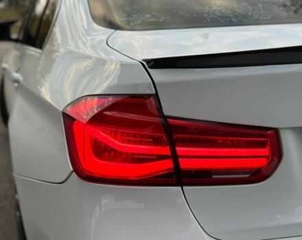 Белый БМВ 3 Серия, объемом двигателя 2 л и пробегом 187 тыс. км за 18499 $, фото 22 на Automoto.ua