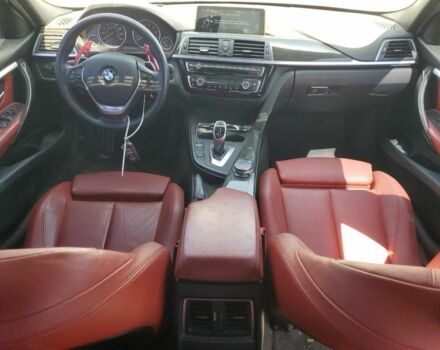 Белый БМВ 3 Серия, объемом двигателя 2 л и пробегом 170 тыс. км за 12000 $, фото 7 на Automoto.ua