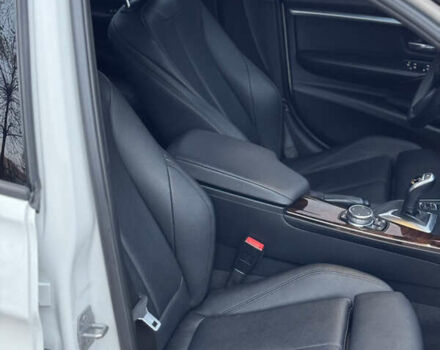 Білий БМВ 3 Серія, об'ємом двигуна 2 л та пробігом 149 тис. км за 16300 $, фото 14 на Automoto.ua