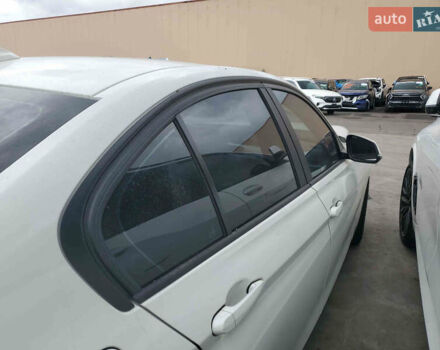 Білий БМВ 3 Серія, об'ємом двигуна 2 л та пробігом 96 тис. км за 9200 $, фото 19 на Automoto.ua