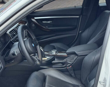 Білий БМВ 3 Серія, об'ємом двигуна 2 л та пробігом 149 тис. км за 16300 $, фото 12 на Automoto.ua