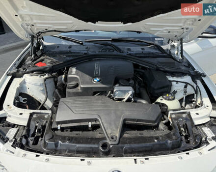 Белый БМВ 3 Серия, объемом двигателя 2 л и пробегом 132 тыс. км за 18500 $, фото 24 на Automoto.ua