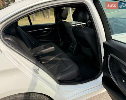 Білий БМВ 3 Серія, об'ємом двигуна 2 л та пробігом 79 тис. км за 19300 $, фото 22 на Automoto.ua