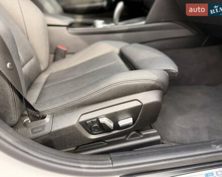 Білий БМВ 3 Серія, об'ємом двигуна 2 л та пробігом 79 тис. км за 19300 $, фото 27 на Automoto.ua