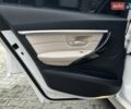 Білий БМВ 3 Серія, об'ємом двигуна 2 л та пробігом 90 тис. км за 17950 $, фото 39 на Automoto.ua