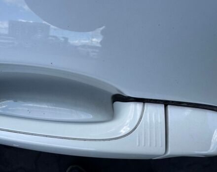 Белый БМВ 3 Серия, объемом двигателя 3 л и пробегом 134 тыс. км за 17300 $, фото 9 на Automoto.ua