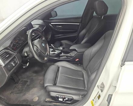 Белый БМВ 3 Серия, объемом двигателя 3 л и пробегом 109 тыс. км за 4800 $, фото 3 на Automoto.ua