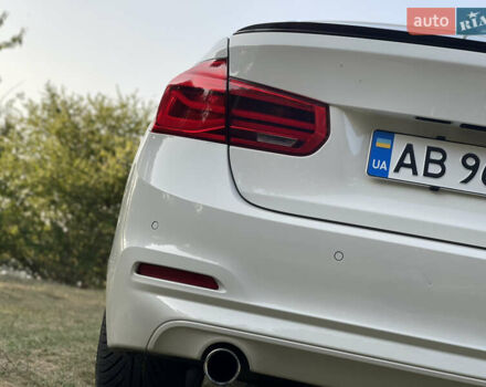 Білий БМВ 3 Серія, об'ємом двигуна 2 л та пробігом 170 тис. км за 14000 $, фото 6 на Automoto.ua