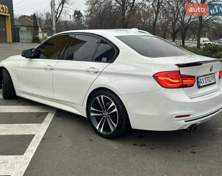 Белый БМВ 3 Серия, объемом двигателя 2 л и пробегом 93 тыс. км за 15999 $, фото 6 на Automoto.ua