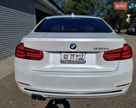 Белый БМВ 3 Серия, объемом двигателя 2 л и пробегом 58 тыс. км за 22000 $, фото 5 на Automoto.ua