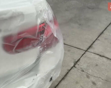 Білий БМВ 3 Серія, об'ємом двигуна 2 л та пробігом 120 тис. км за 7600 $, фото 7 на Automoto.ua