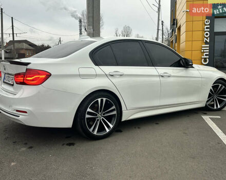 Белый БМВ 3 Серия, объемом двигателя 2 л и пробегом 93 тыс. км за 15999 $, фото 4 на Automoto.ua