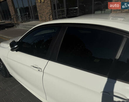 Белый БМВ 3 Серия, объемом двигателя 2 л и пробегом 115 тыс. км за 20000 $, фото 6 на Automoto.ua